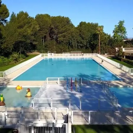 Joli Climatise Vue Apartment
